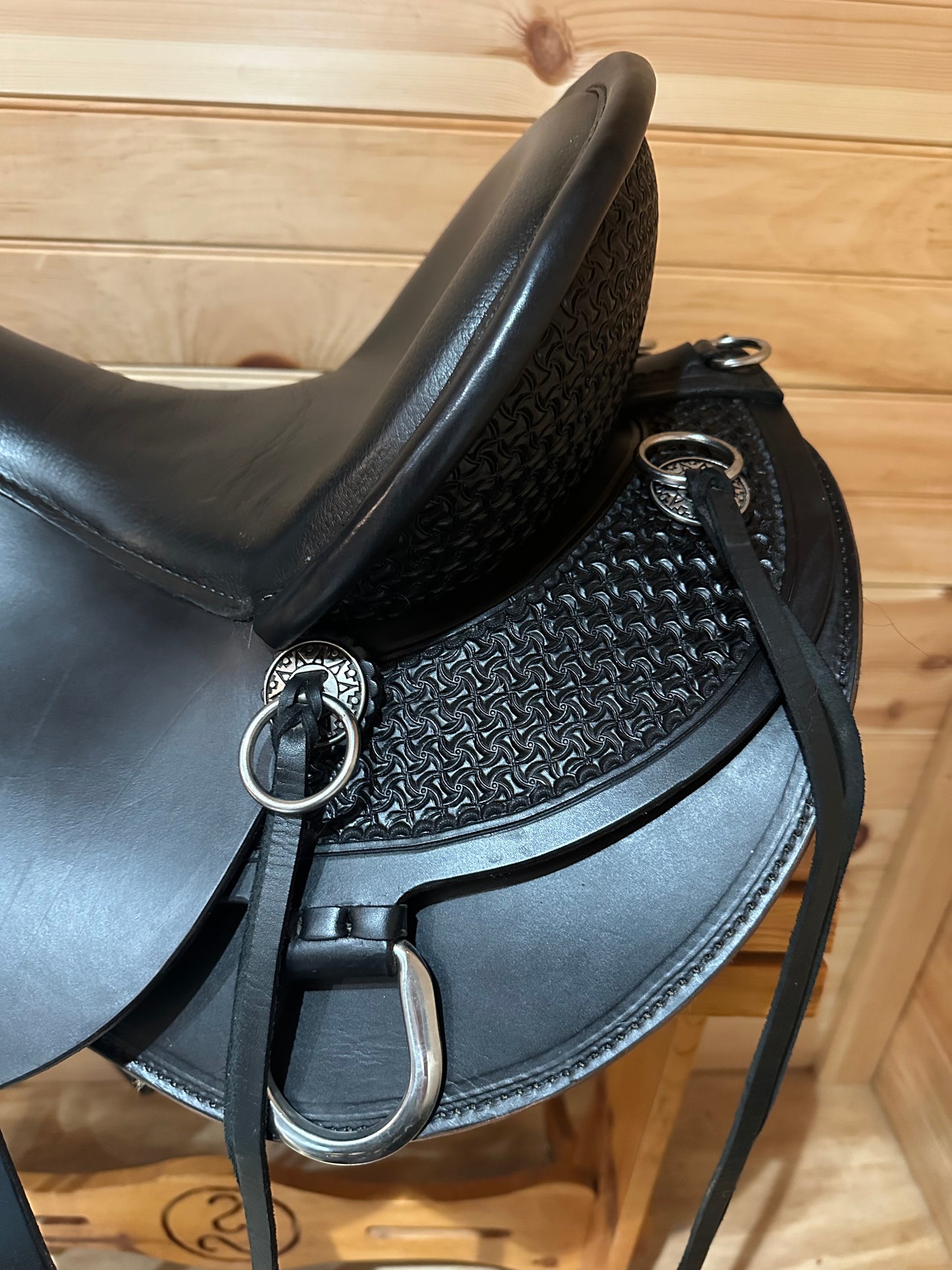 16” Circle Y High Horse Sulphur River Western Trail Saddle Model 6865