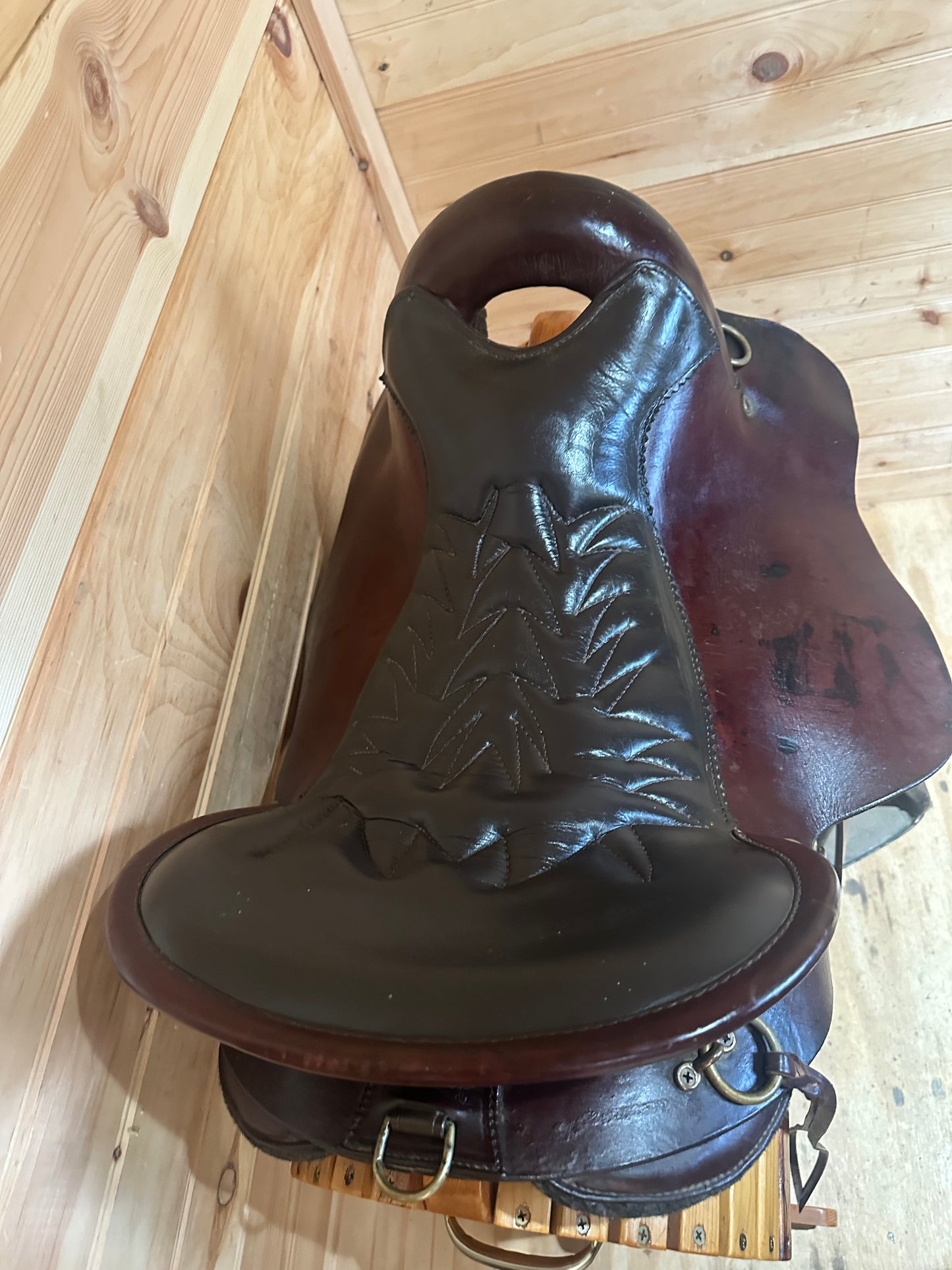 17.5” Tucker Endurance Trail Saddle Model 159