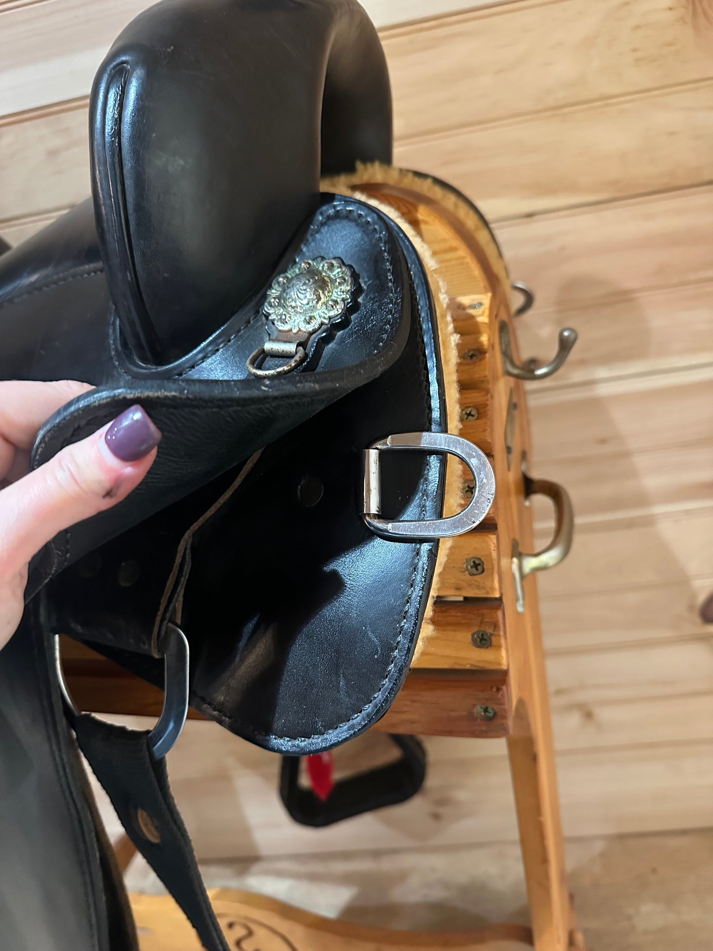 15.5” National Bridle Shop Gaited Western Trail Saddle Model 6981