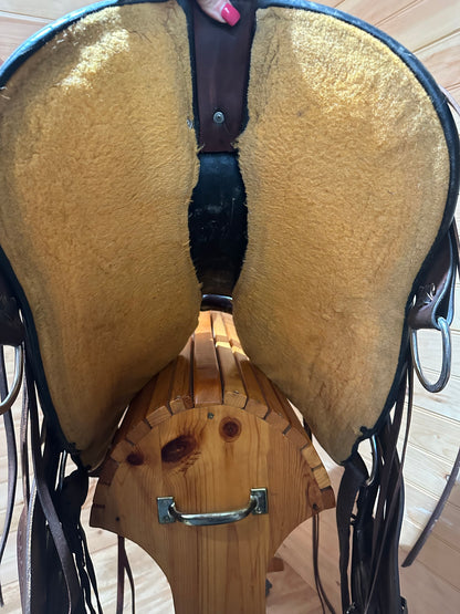 15” Circle Y Expedition Flex-Lite Endurance Trail Saddle Model 1575