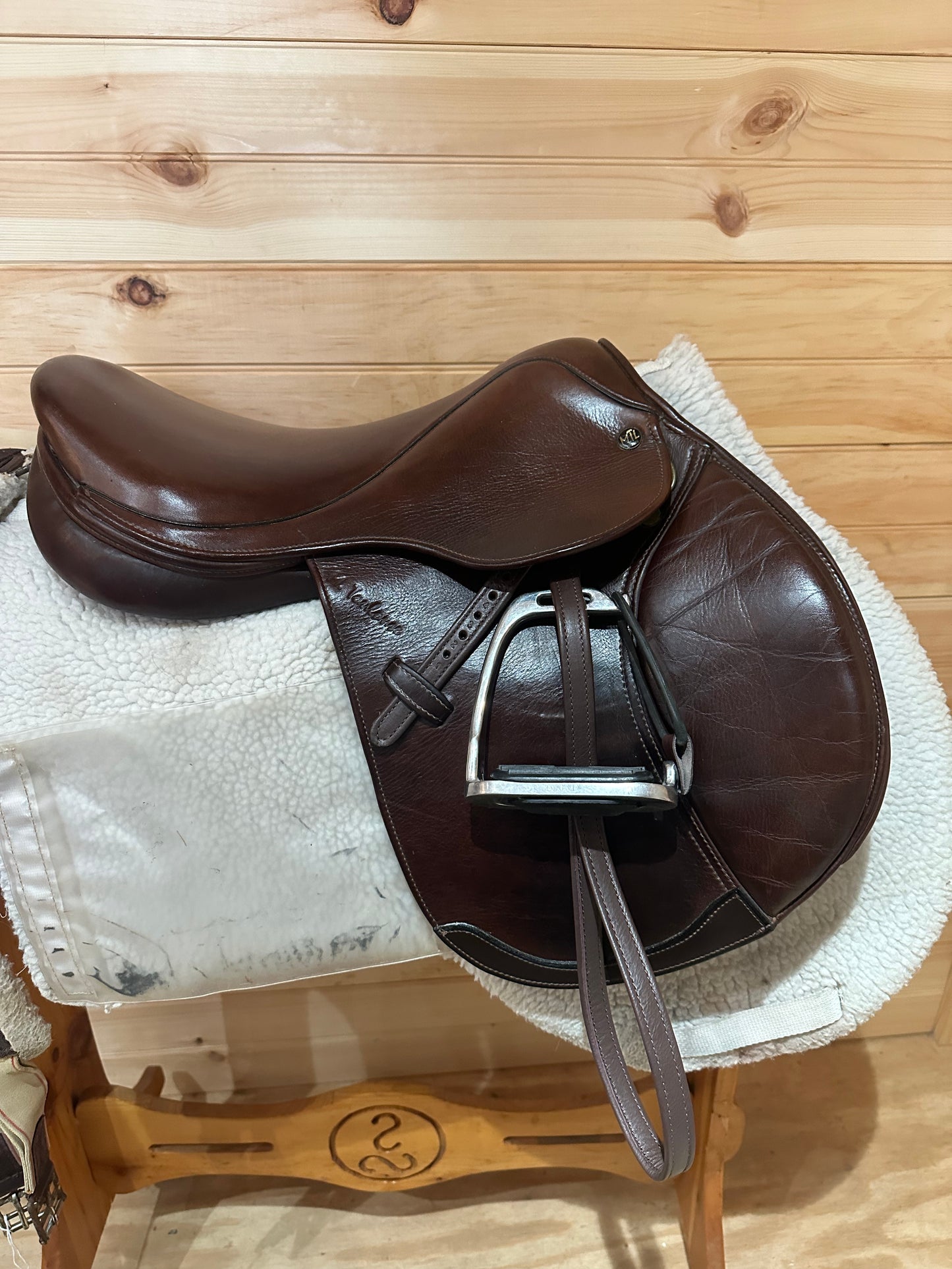 15 3/4” M. Toulouse Annice Close Contact/Jumping Saddle *Complete Set*