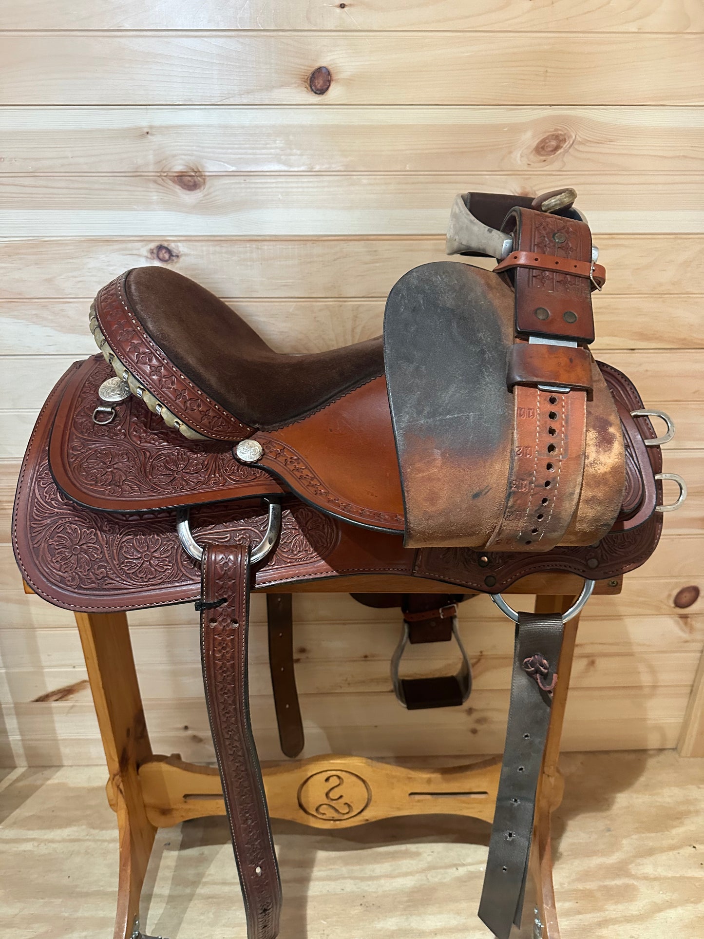 16” Circle Y Kelly Kaminski “Big Dreams-All Heart” Barrel Racing Western Saddle Model 2200