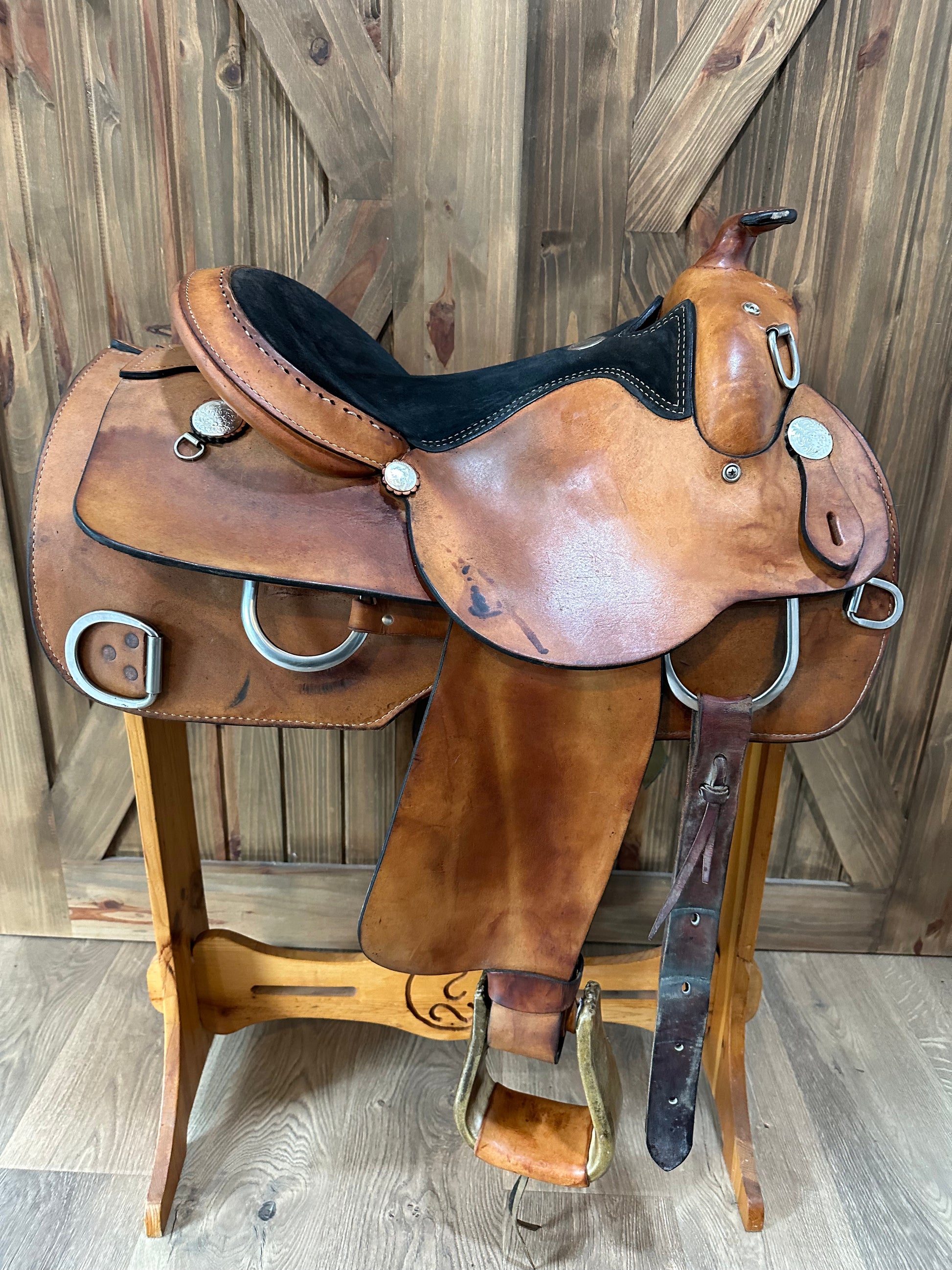 15” Rocking R Training Work Saddle Model 1300 – The Saddle Consignor