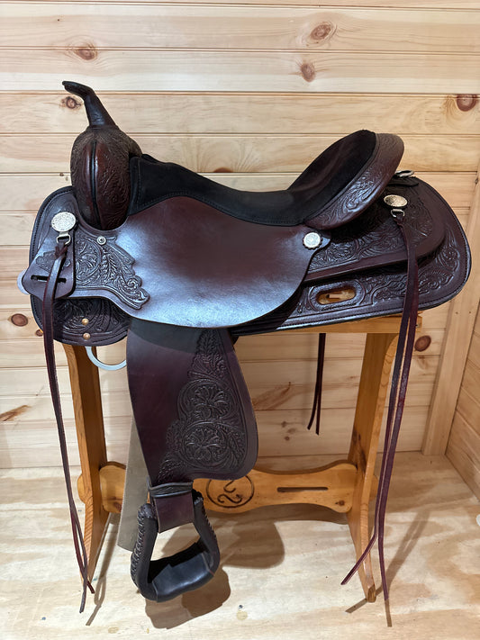 17” Circle Y High Horse Mineral Wells Western Trail Saddle Model 6812