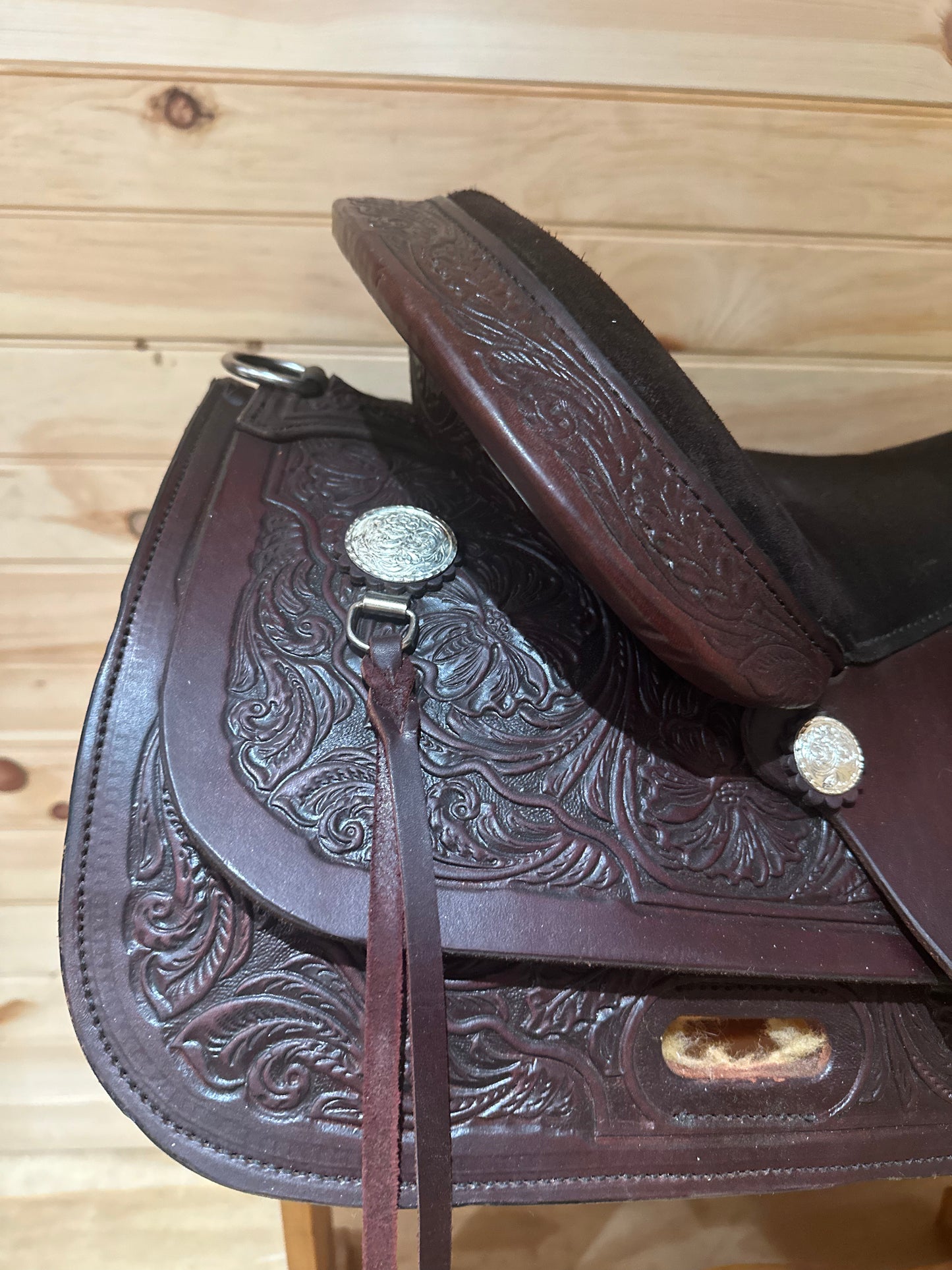 17” Circle Y High Horse Mineral Wells Western Trail Saddle Model 6812