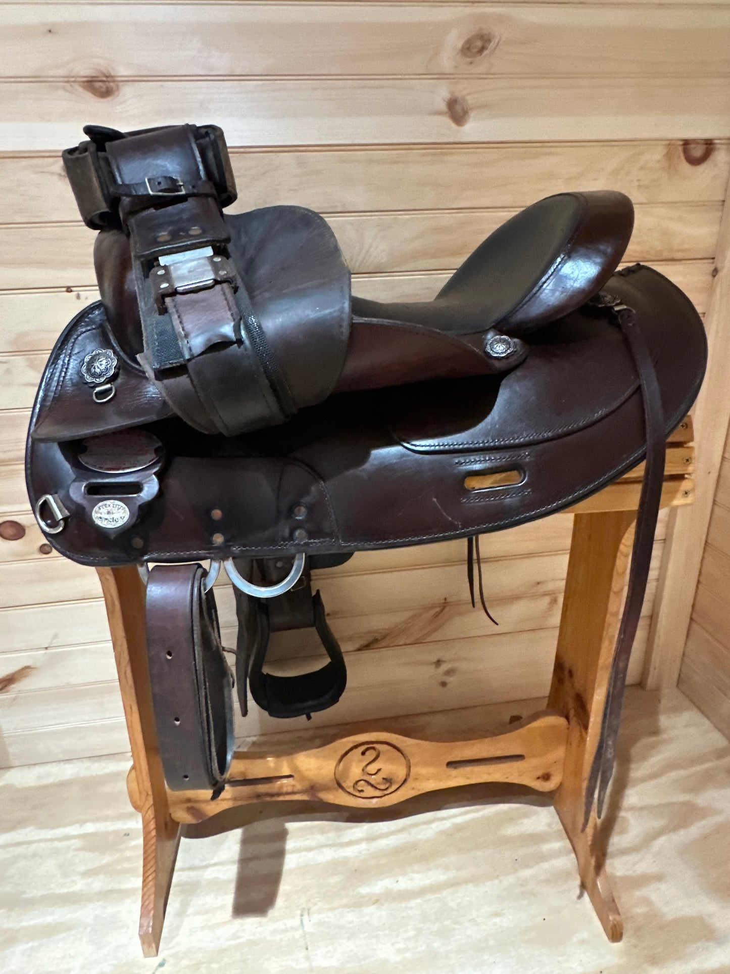 16” Circle Y Mojave Flex-Lite Arabian Western Trail Saddle Model 1561