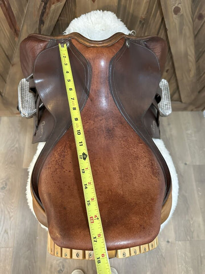 17.5” Pessoa AMO close Contact Jumping saddle