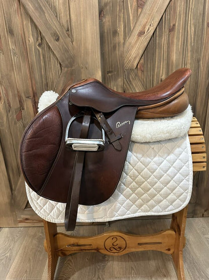 17.5” Pessoa AMO close Contact Jumping saddle