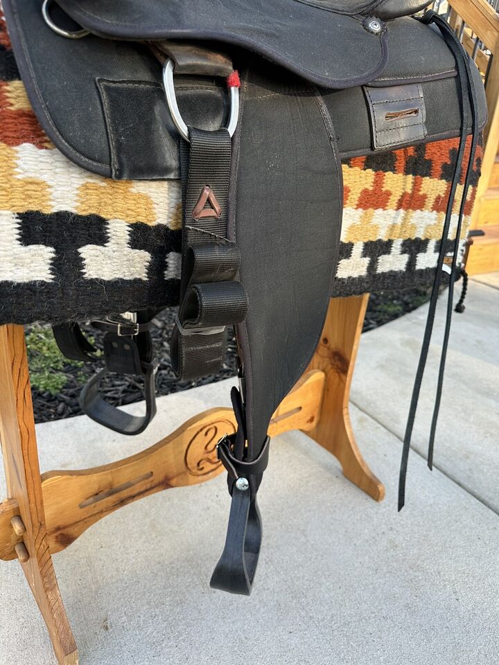 16” Circle Y Synthetic lightweight Western Trail Saddle