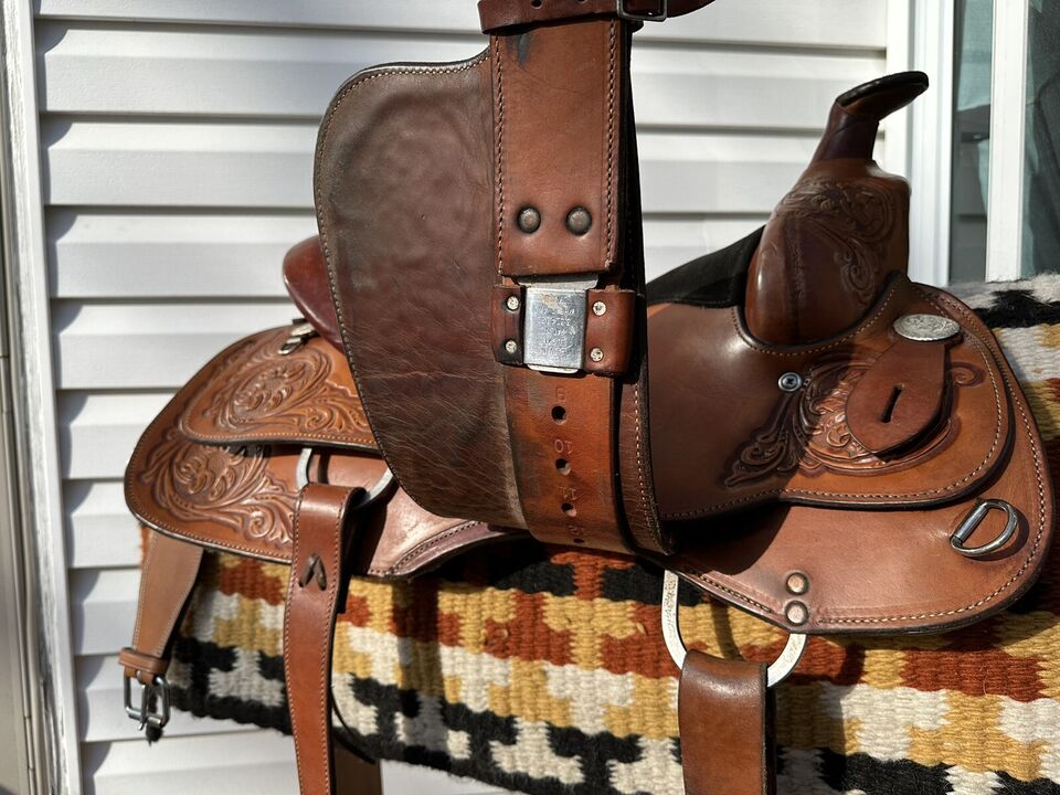 15.5” Circle Y Park & Trail Western Saddle