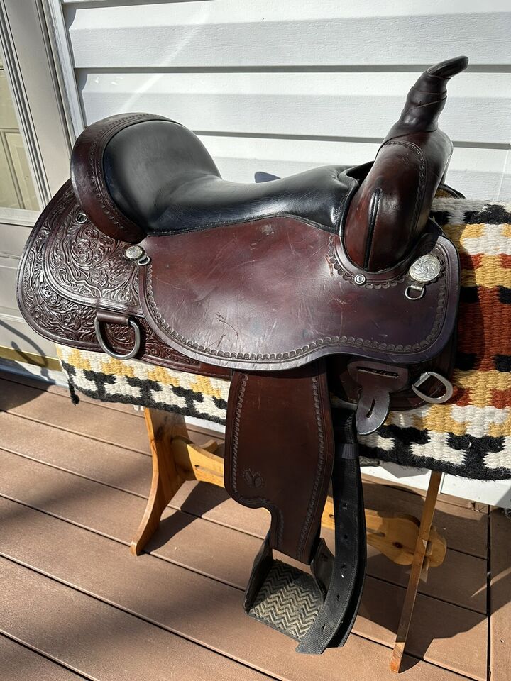 17” Circle Y Flex2 Cypress Trail Saddle Model 2360