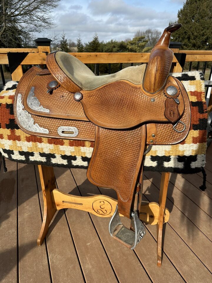 15” Crates Saddlery Western Pleasure Show Saddle Model 210